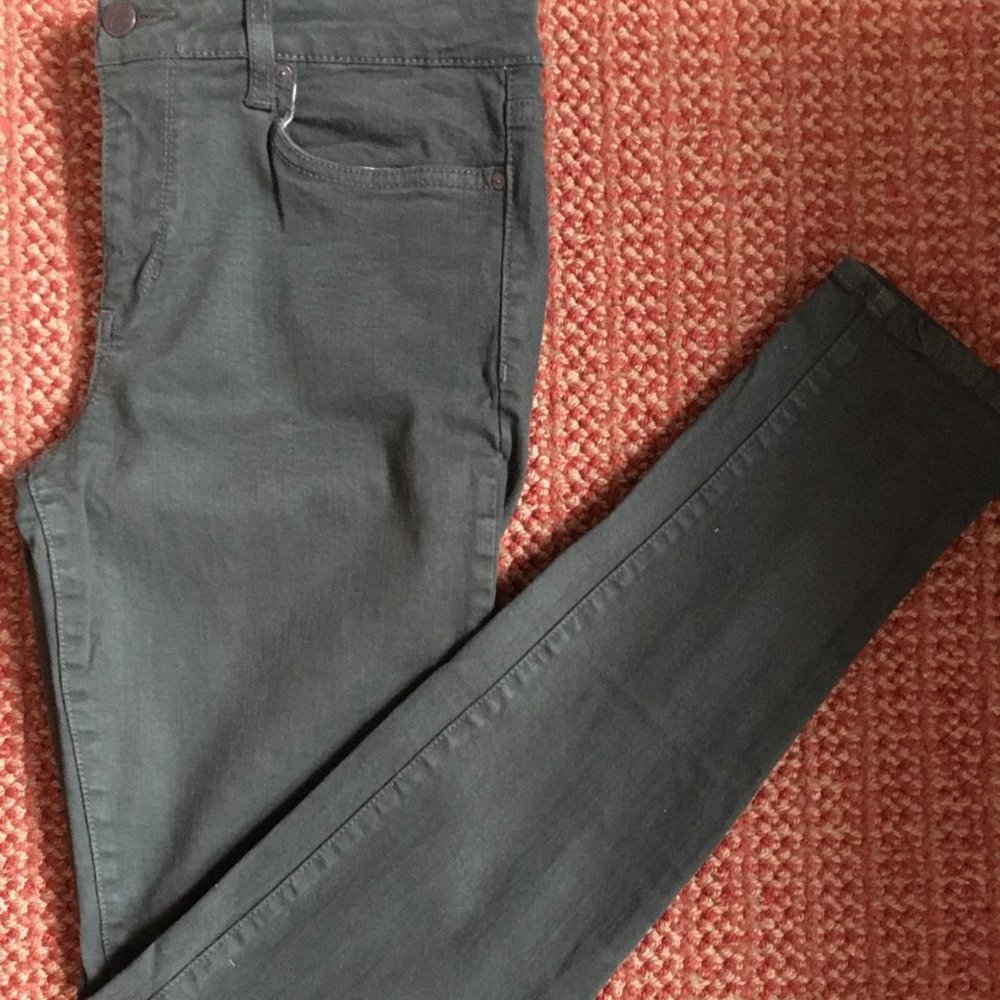 ELSE Dark Green Skinny Jeans.